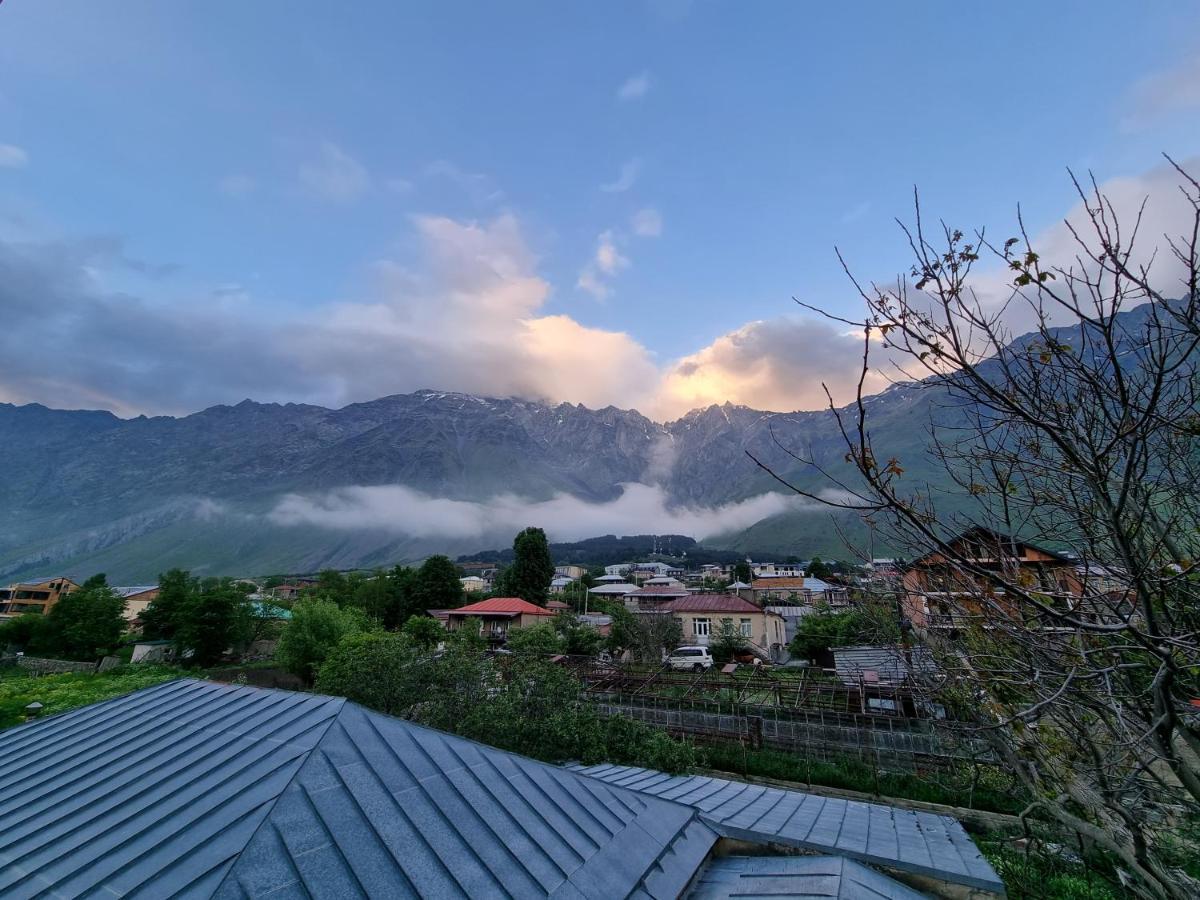Hotel Sweet Night Kazbegi Bagian luar foto