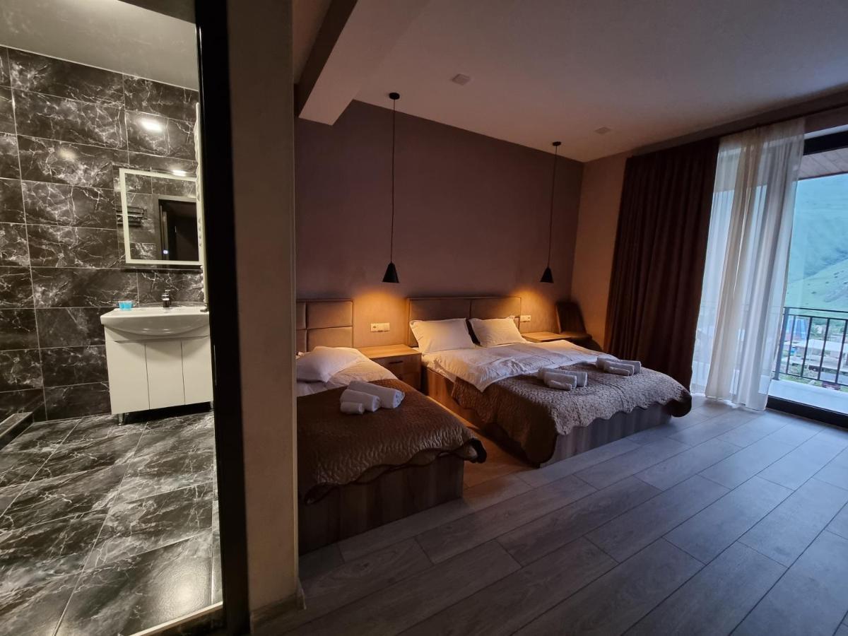 Hotel Sweet Night Kazbegi Bagian luar foto