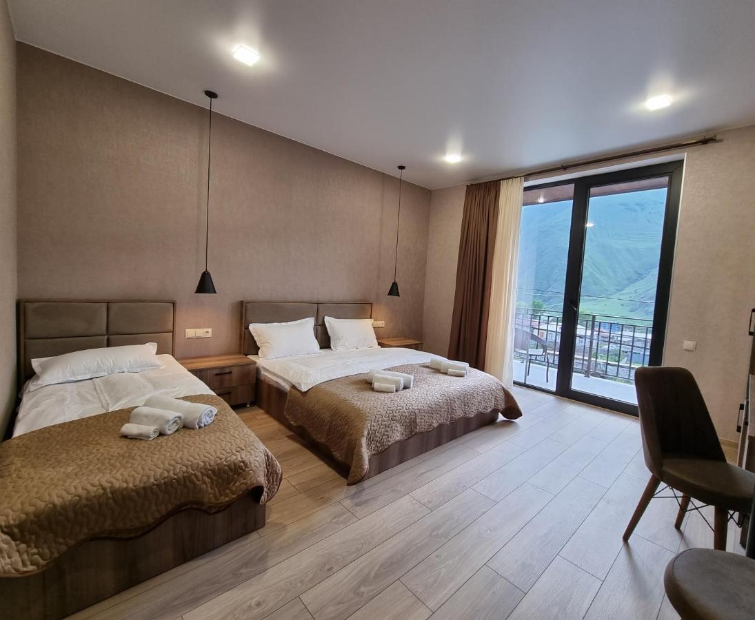 Hotel Sweet Night Kazbegi Bagian luar foto