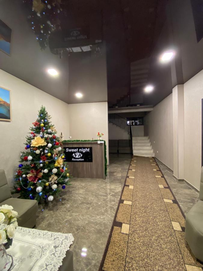 Hotel Sweet Night Kazbegi Bagian luar foto