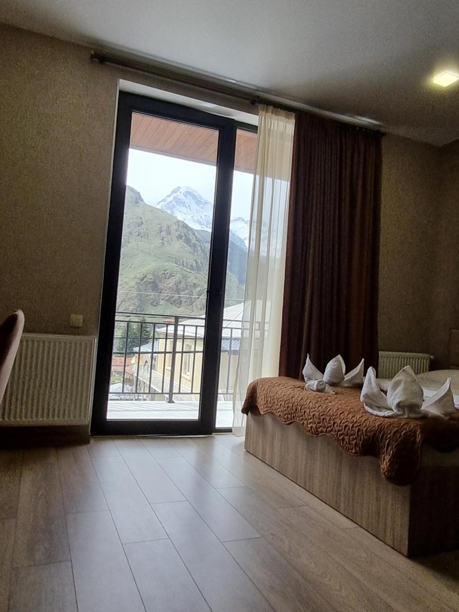 Hotel Sweet Night Kazbegi Ruang foto